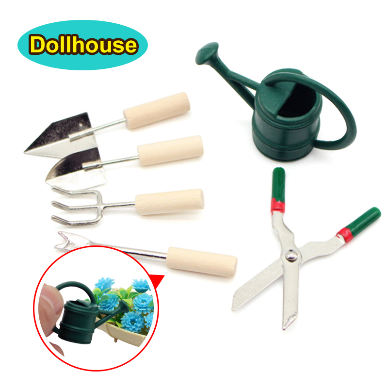 Gardening Tools Watering Can - ชุดอุปกรณ์ทำสวนจิ๋วสำหรับบ้านตุ๊กตา 1/12 ประกอบด้วย บัวรดน้ำ พลั่ว กรรไกร